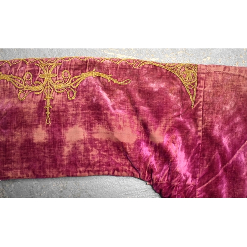 152 - A 19TH CENTURY MIDDLE EASTERN TURKISH OTTOMAN SILK JACKET with silk inner liner (2) 45 cm wide (armp... 