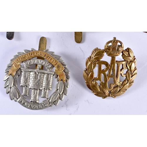 73 - Ten Military Cap Badges incl York and Lancaster Regiment, REME, Royal Berkshire. Lancashire Fusilier... 