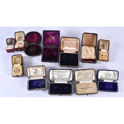 78 - Twelve assorted vintage and antique jewellery boxes (12)