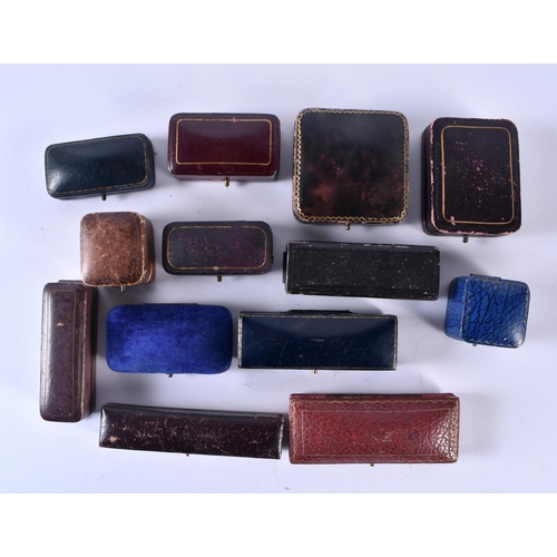 85 - Twelve assorted vintage and antique jewellery boxes (12)