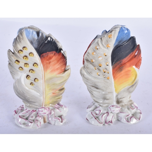 114 - AN UNUSUAL PAIR OF 19TH CENTURY GERMAN PORCELAIN MENU HOLDERS formed as feathers. 9 cm x 5 cm.