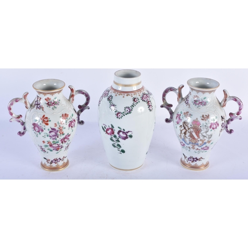 137 - THREE 19TH CENTURY FRENCH SAMSONS OF PARIS CHINESE EXPORT STYLE VASES. Largest 15 cm high. (3)