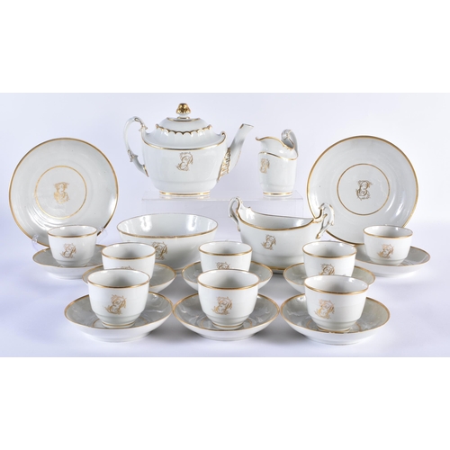 173 - Flight Barr tea service for eight, cups, saucers, two bread and butter saucer-dishes, slop bowl, tea... 