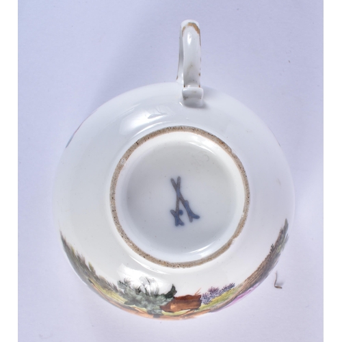 204 - 18th century Meissen teacup and saucer painted with children, crossed swords mark.  13,5 x 5 cm