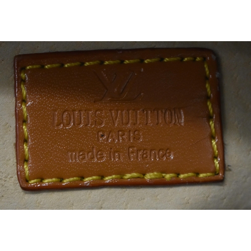 247 - A LOUIS VUITTON HANDBAG. 40 cm x 27 cm.