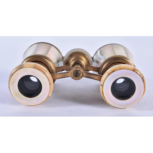 276 - A PAIR OF MOTHER OF PEARL OPERA GLASSES. 9 cm x 8 cm.