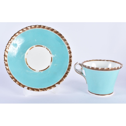 28 - TWO EARLY 19TH CENTURY CHAMBERLAINS WORCESTER CUPS AND SAUCERS one painted with turquoise, the other... 