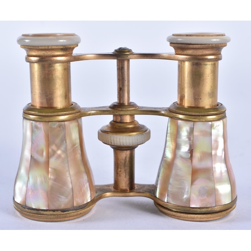 284 - A PAIR OF MOTHER OF PEARL OPERA GLASSES. 9 cm x 8 cm.