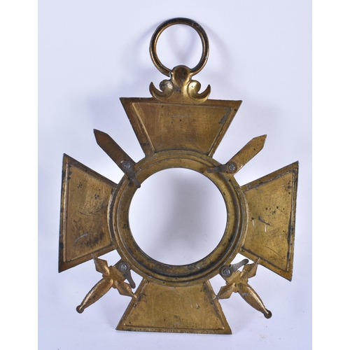 295 - A WWI FRENCH STAR MEDAL. 17 cm x 12 cm.