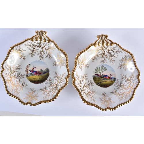 3 - A FINE EARLY 19TH CENTURY FLIGHT BARR AND BARR WORCESTER DESSERT SERVICE painted with landscapes and... 