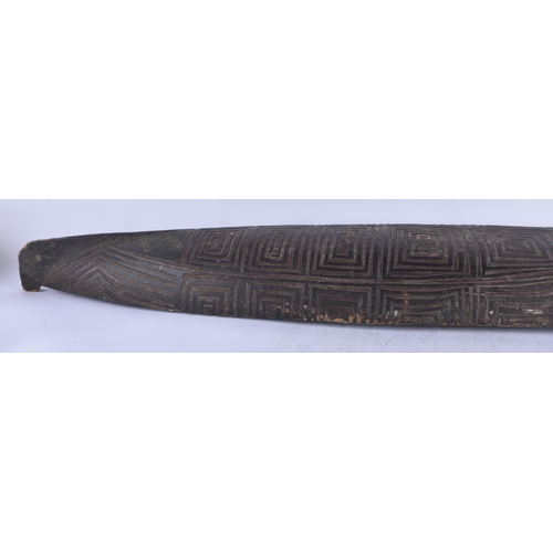 364 - A VERY LARGE EARLY 20TH CENTURY TRIBAL AFRICAN POLYNESIAN CARVED WOOD CANOE. 106 cm x 18cm.