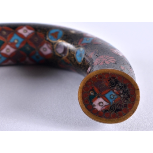 416 - A FINE 19TH CENTURY JAPANESE MEIJI PERIOD CLOISONNE ENAMEL CANE HANDLE decorated with circular and g... 