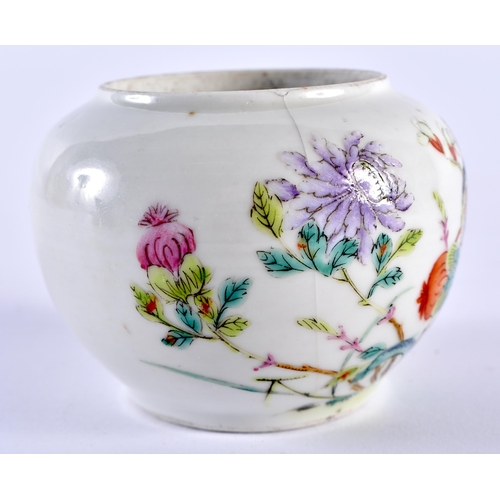 417 - A 19TH CENTURY CHINESE FAMILLE ROSE PORCELAIN BRUSH WASHER Tongzhi mark and period. 8 cm x 6 cm.