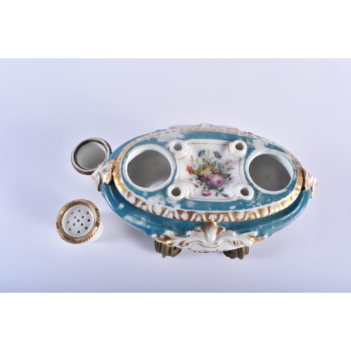 455 - A 19TH CENTURY FRENCH PARIS SEVRES TYPE PORCELAIN INKWELL upon a gilt bronze scrolling base. 23 cm x... 