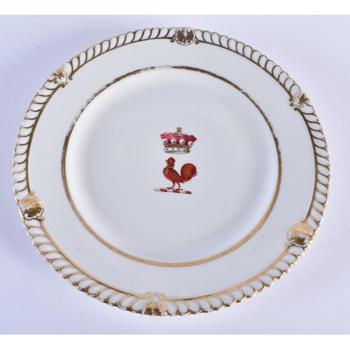 47 - FOUR EARLY 19TH CENTURY CHAMBERLAINS WORCESTER ARMORIAL PLATES in various forms and sizes. Largest 2... 