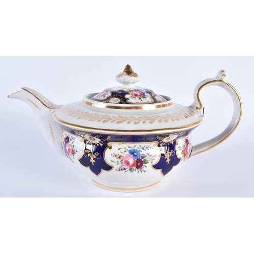 4 - A COLLECTION OF EARLY 19TH CENTURY ENGLISH PORCELAIN TEAWARES in various forms and sizes. Largest 14... 