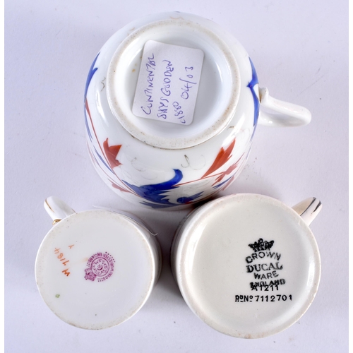 59 - ASSORTED 19TH CENTURY ENGLISH PORCELAIN TEAWARES. (qty)