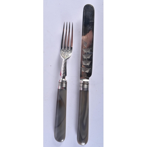 595 - A LOVELY SET OF ANTIQUE AGATE HANDLED SILVER PLATED KNIVES AND FORKS. 23 cm long. (10)