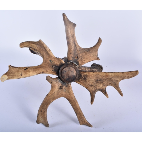 628 - A LARGE ANTIQUE HUNTING LODGE ANTLER HORN CANDELABRA. 37 cm x 14 cm.