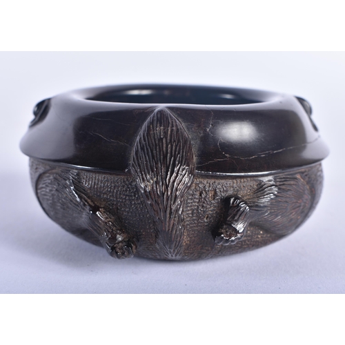 635 - AN UNUSUAL LATE 19TH CENTURY CONTINENTAL CARVED TREEN BRUSH WASHER BASIN formed as a flattened fox. ... 