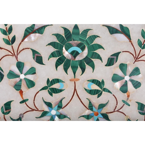 665 - AN INDIAN AGRA MARBLE MALACHITE INSET MOTHER OF PEARL TILE TABLE TOP. 32 cm square.