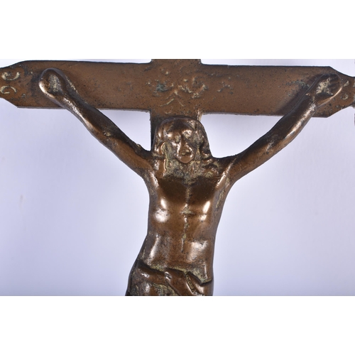 676 - AN 18TH CENTURY EUROPEAN CORPUS CHRISTI. 37 cm x 12 cm.