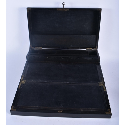 678 - A LARGE 19TH CENTURY ANGLO INDIAN CEYLONESE EBONY WRITING SLOPE. 40 cm x 24 cm x 15 cm.