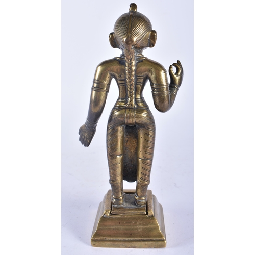 694 - AN 18TH/19TH CENTURY INDIAN BRONZE FIGURE OF A HINDU DEITY. 19 cm high.