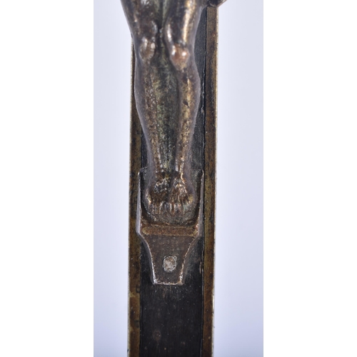 696 - AN ANTIQUE JESUIT MONKS CRUCIFIX. 21 cm x 8 cm.