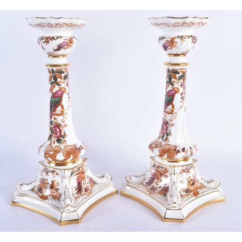 785 - A LARGE PAIR OF ROYAL CROWN DERBY OLD AVESBURY PORCELAIN CANDLESTICKS. 27 cm high.