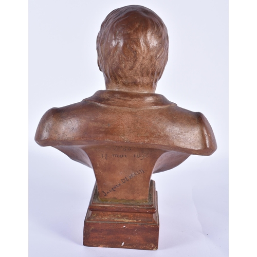 806 - AN ART NOUVEAU COPPER AND WOOD MOUNTED DESK STAND together with a terracotta antique bust by Jacques... 