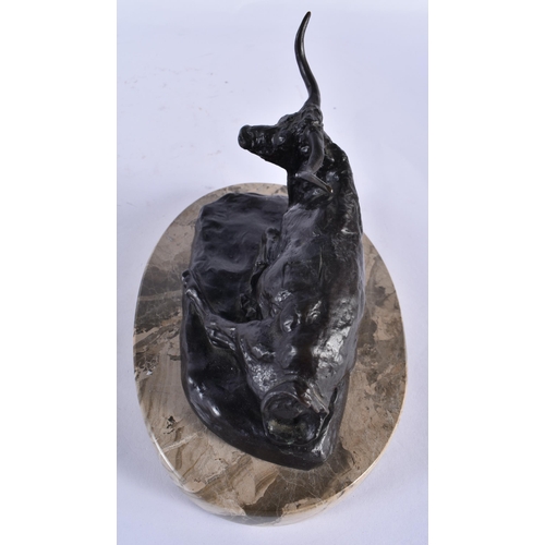 851 - AN ANTIQUE BRONZE BUFFALO. 18cm x 14 cm.