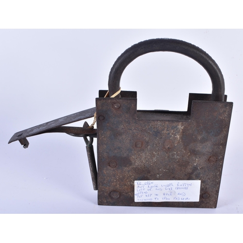 881 - A LARGE ANTIQUE LOCK AND KEY. Lock 24 cm x 24 cm. (2)