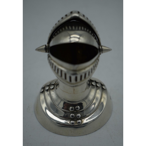 1057 - A VERY RARE LATE VICTORIAN NOVELTY SILVER MEDIEVAL HELMET possibly a table salt. London 1895. 66 gra... 