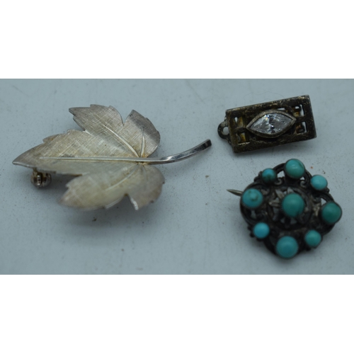 1082 - ASSORTED SILVER JEWELLERY. 27 grams. (qty)