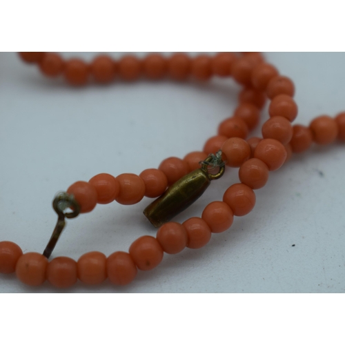 1089 - A CORAL NECKLACE. 5 grams. 48 cm long.