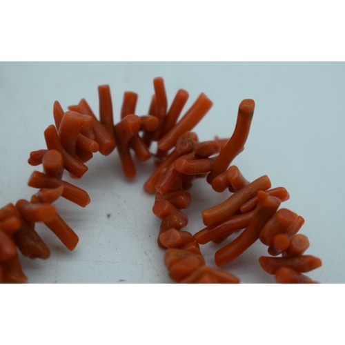 1097 - A CORAL NECKLACE. 31 grams. 40 cm long.