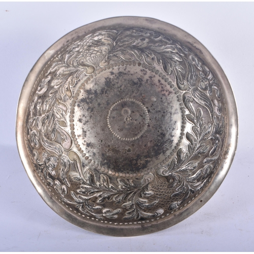 1197 - A CONTINENTAL SILVER REPOUSSE BOWL. 166 grams. 13.5 cm x 8 cm.