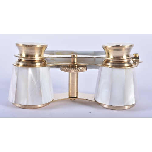 1204 - A PAIR OF MOTHER OF PEARL OPERA GLASSES. 18cm wide extended.