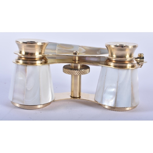 1208 - A PAIR OF MOTHER OF PEARL OPERA GLASSES. 18cm wide extended.