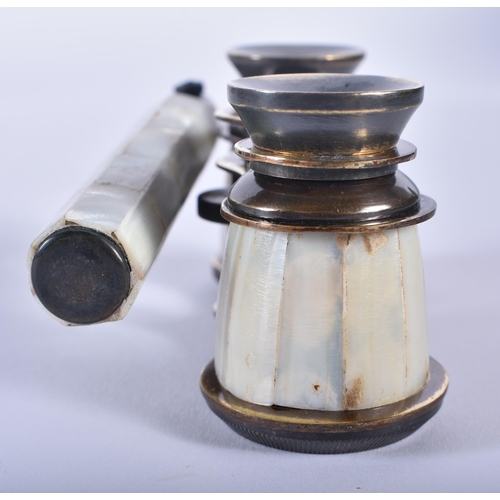 1226 - A PAIR OF MOTHER OF PEARL OPERA GLASSES. 18cm wide extended.