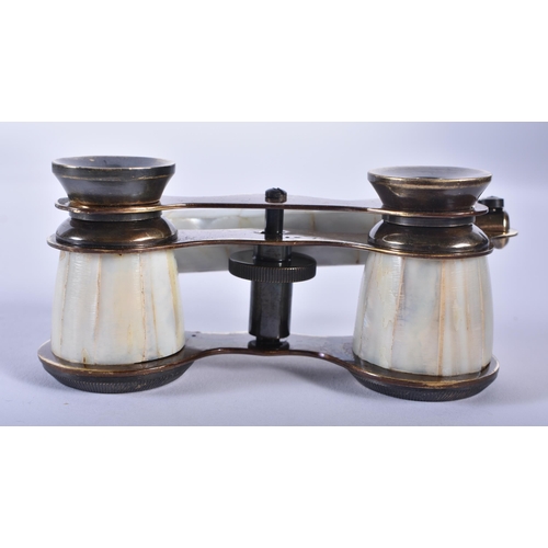 1226 - A PAIR OF MOTHER OF PEARL OPERA GLASSES. 18cm wide extended.