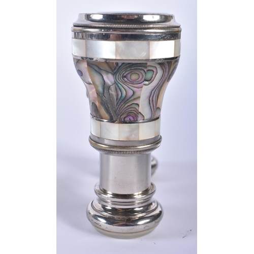 1227 - A PAIR OF MOTHER OF PEARL OPERA GLASSES. 9 cm x 7cm extended.