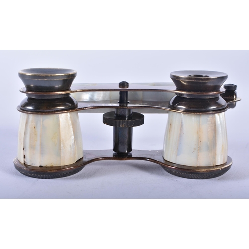 1228 - A PAIR OF MOTHER OF PEARL OPERA GLASSES. 18cm wide extended.