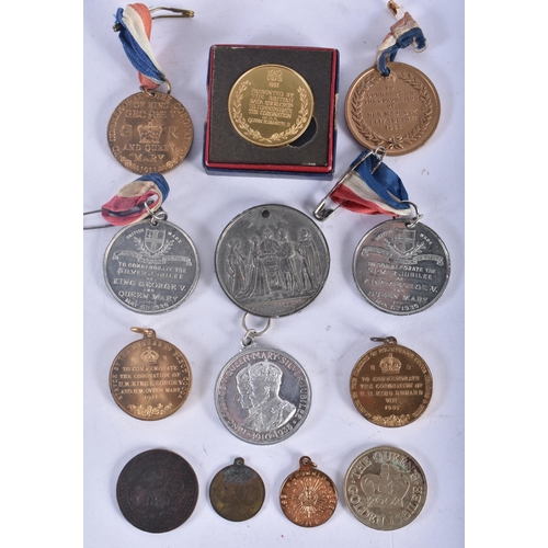 1268 - Thirteen Royal Commemorative Medallions.  Largest 4.5 cm diameter (13)