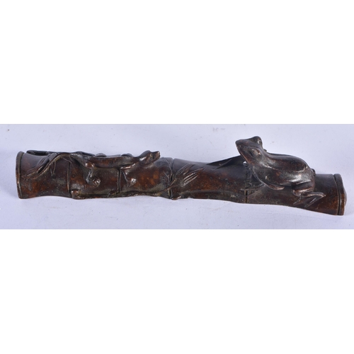 1274 - A Japanese Bronze of Reptiles on a Bamboo Branch.  16.5 cm x 3.4cm x 3.1cm, weight 200g