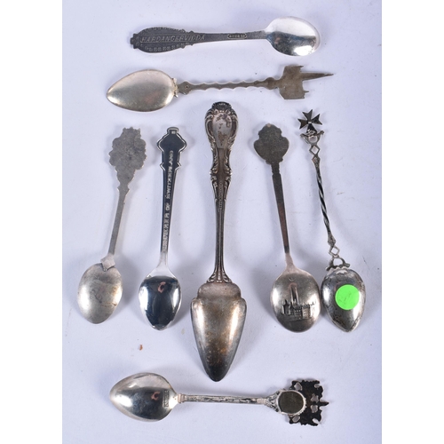 1325 - A Collection of 2 Silver and 5 Silver Plate Commemorative / Souvenir Spoons.  weight of Silver 19.8g... 