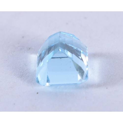 1343 - An Encapsulated Aquamarine.  9mm x 7mm x 5mm, weight 0.7g