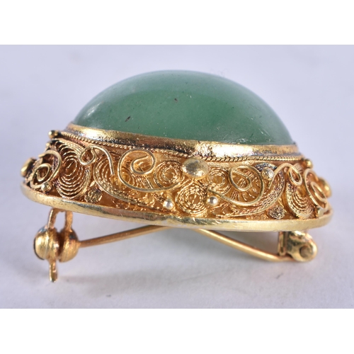 1344 - A Chinese Silver Gilt and Jade Brooch.  Stamped 925, 3 cm x 2.4cm, weight 9.8g