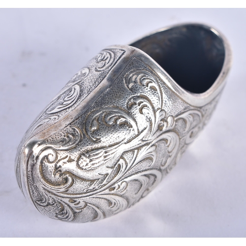 1348 - A Continental Silver Clog with Dutch Silver Mark.  7.4cm x 2.9cm x 3.3 cm, weight 31g